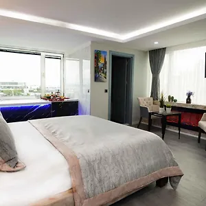 https://aura-marina-hotel.istanbul-turkeyhotels.com