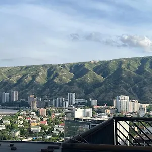 https://hotel-sky-room.alltbilisihotels.com